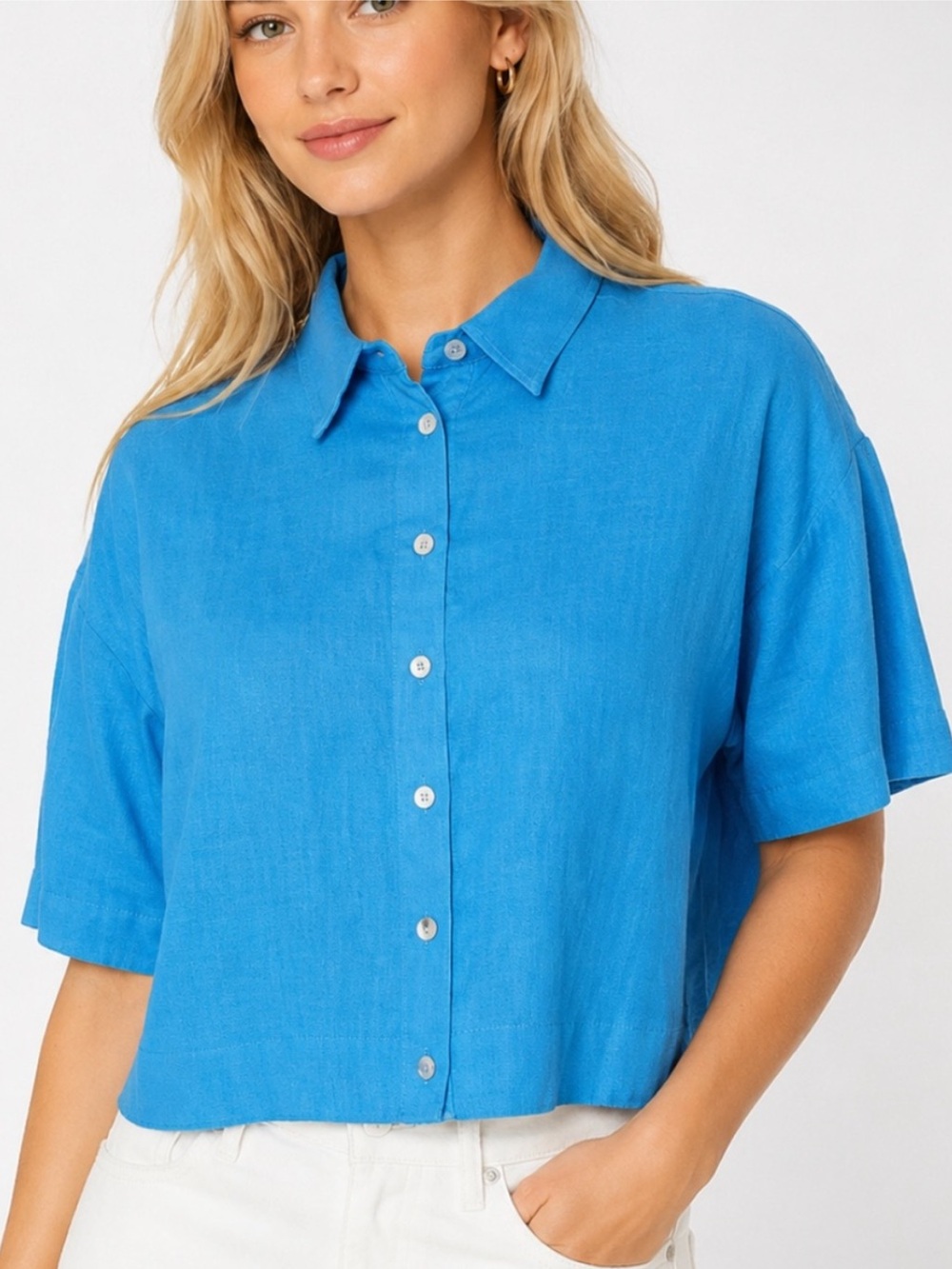 NIA Women's Blue Crop Boxy Button Front Shirt Blouse Size Medium 39040